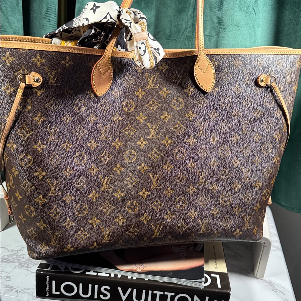 Louis Vuitton Monogram Canvas Neverfull GM Bag